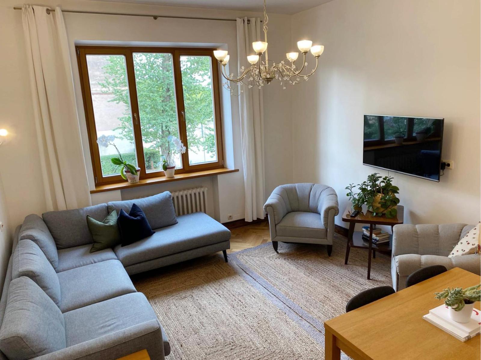 Spacious Old Town Apt, 3 Private Rooms, Sleeps 5-6 كاوناس المظهر الخارجي الصورة